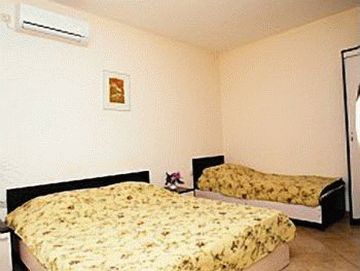 Номер в гостевом доме Ладья в Геленджике