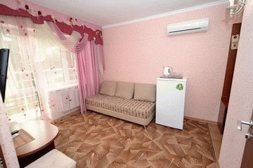 Номер в отеле Мишель