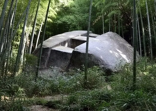 Мегалиты Японии Мегалиты Японии